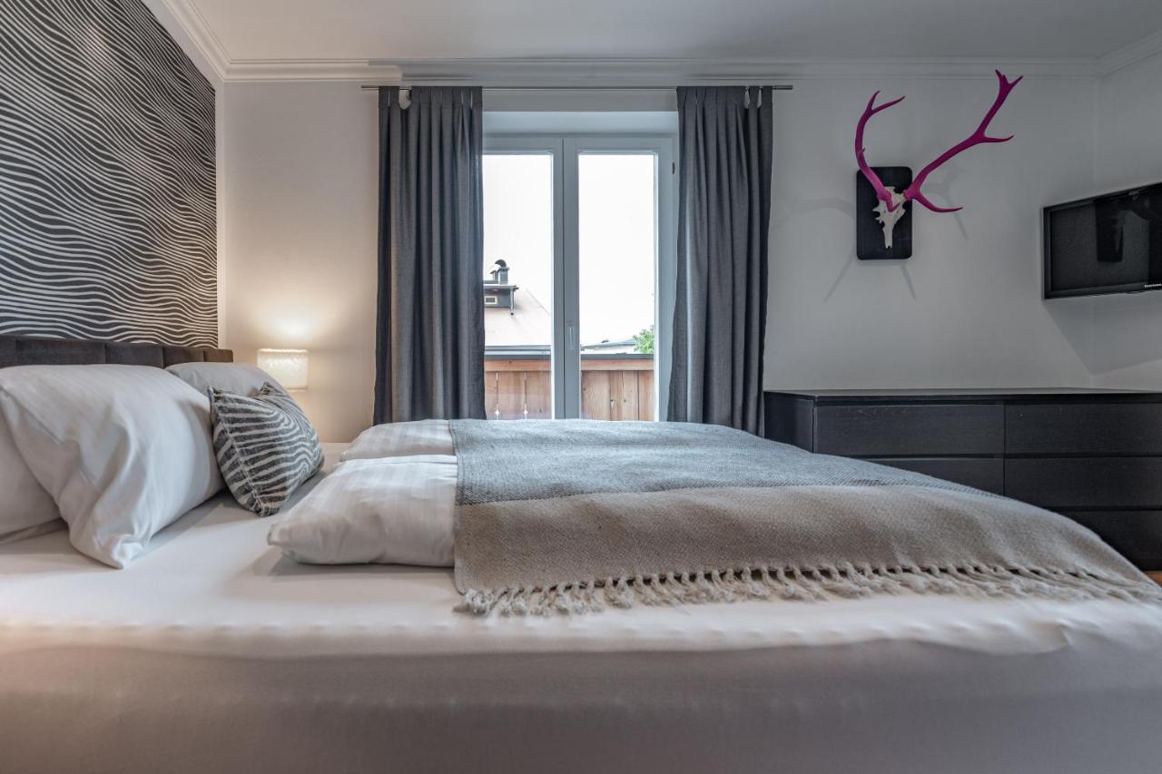 Bewegte Berge Apartments Saalfelden ภายนอก รูปภาพ