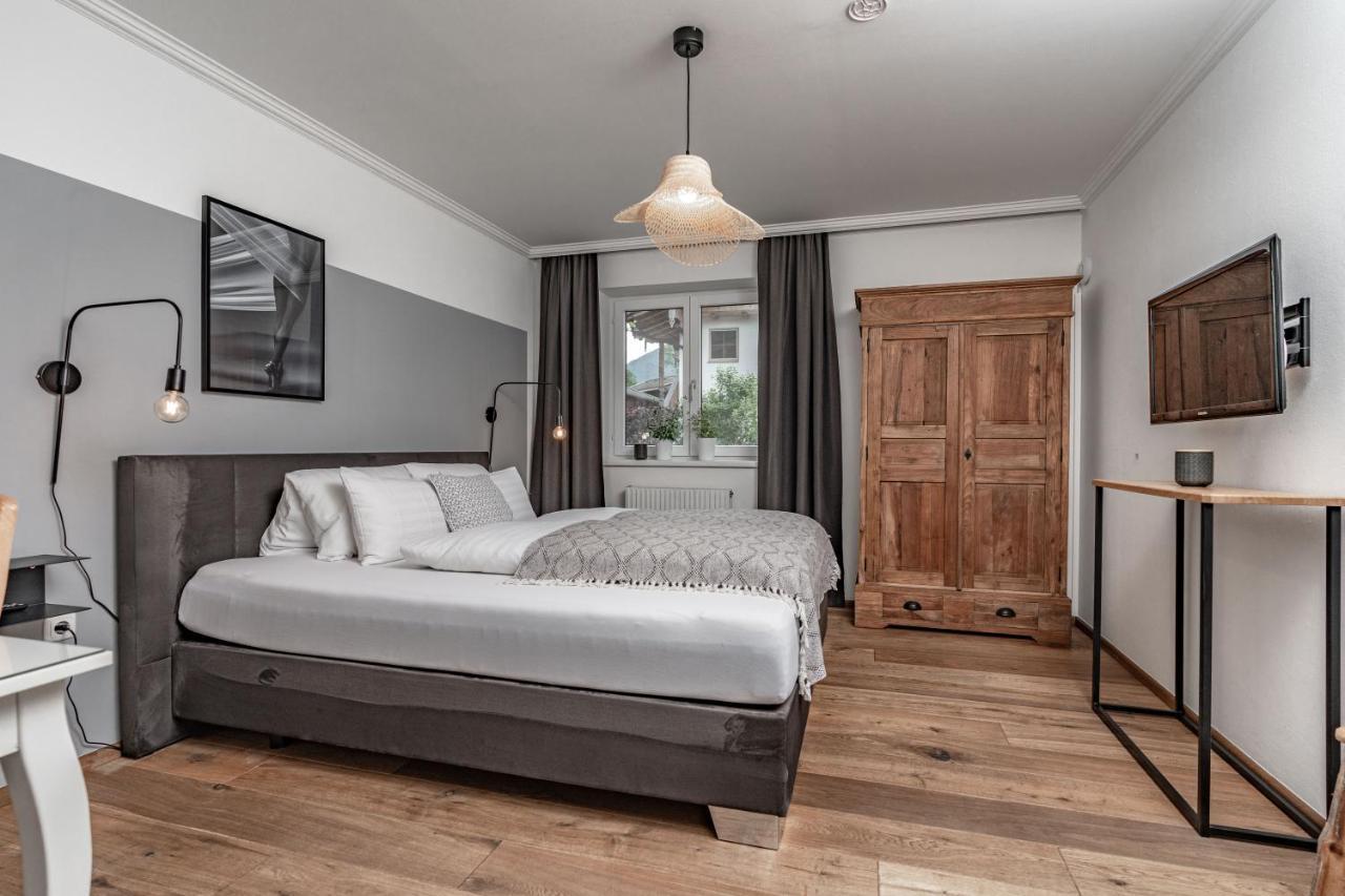 Bewegte Berge Apartments Saalfelden ภายนอก รูปภาพ