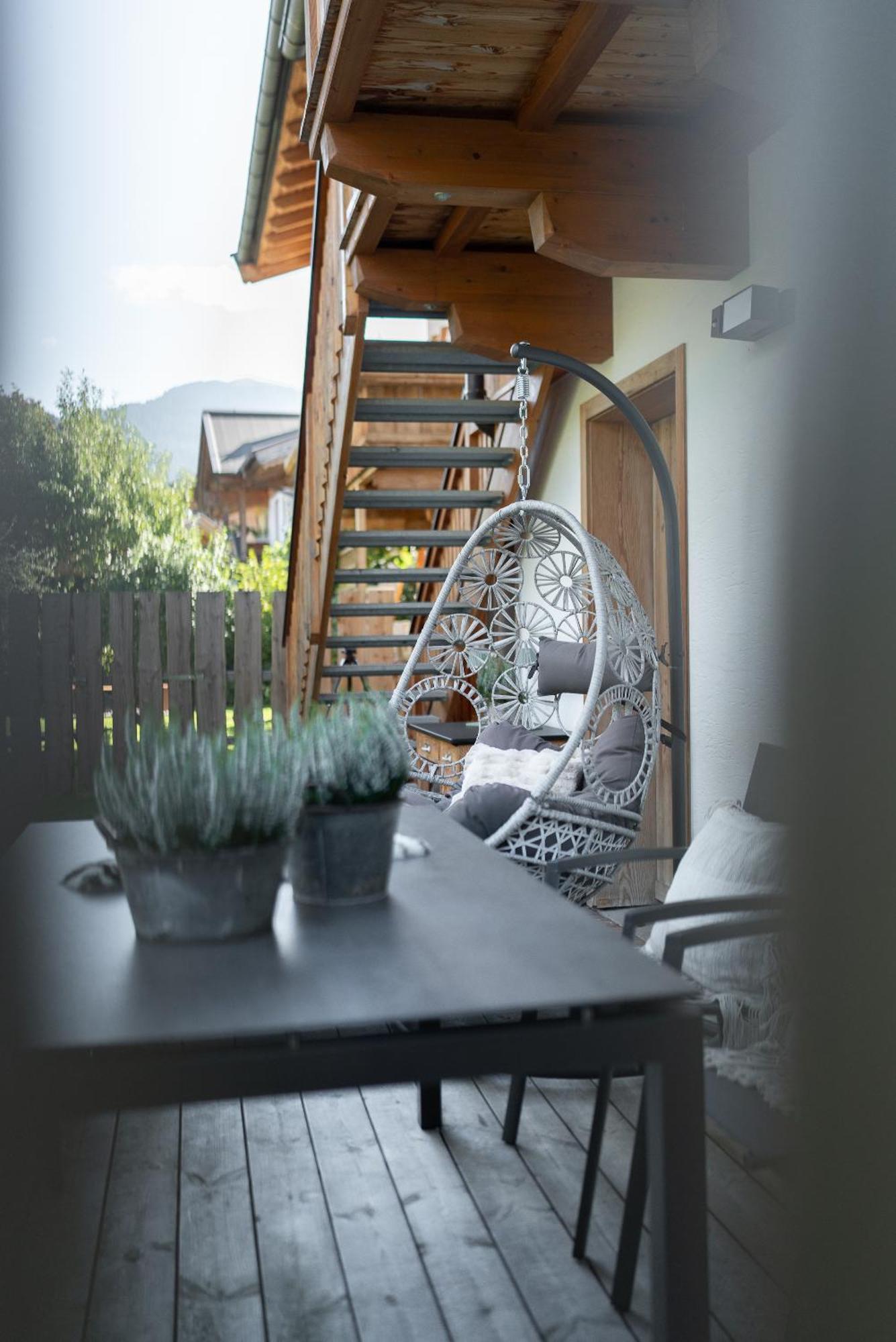 Bewegte Berge Apartments Saalfelden ภายนอก รูปภาพ
