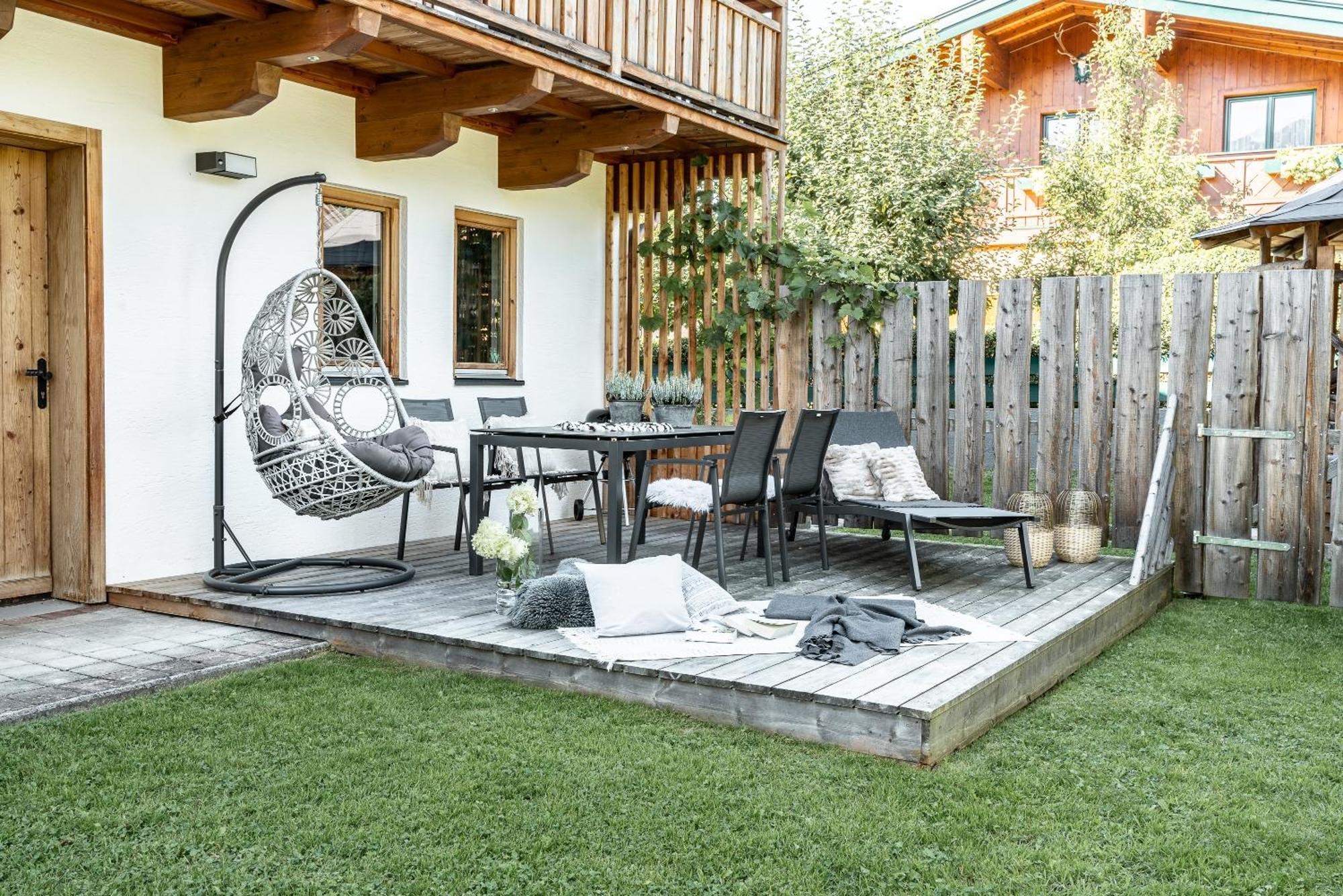 Bewegte Berge Apartments Saalfelden ภายนอก รูปภาพ
