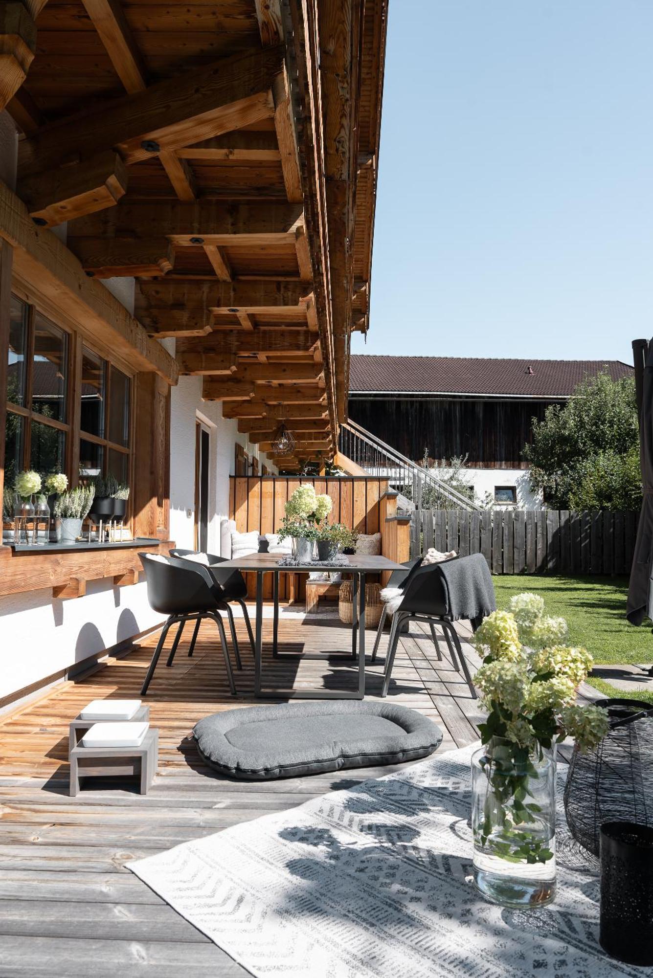 Bewegte Berge Apartments Saalfelden ภายนอก รูปภาพ